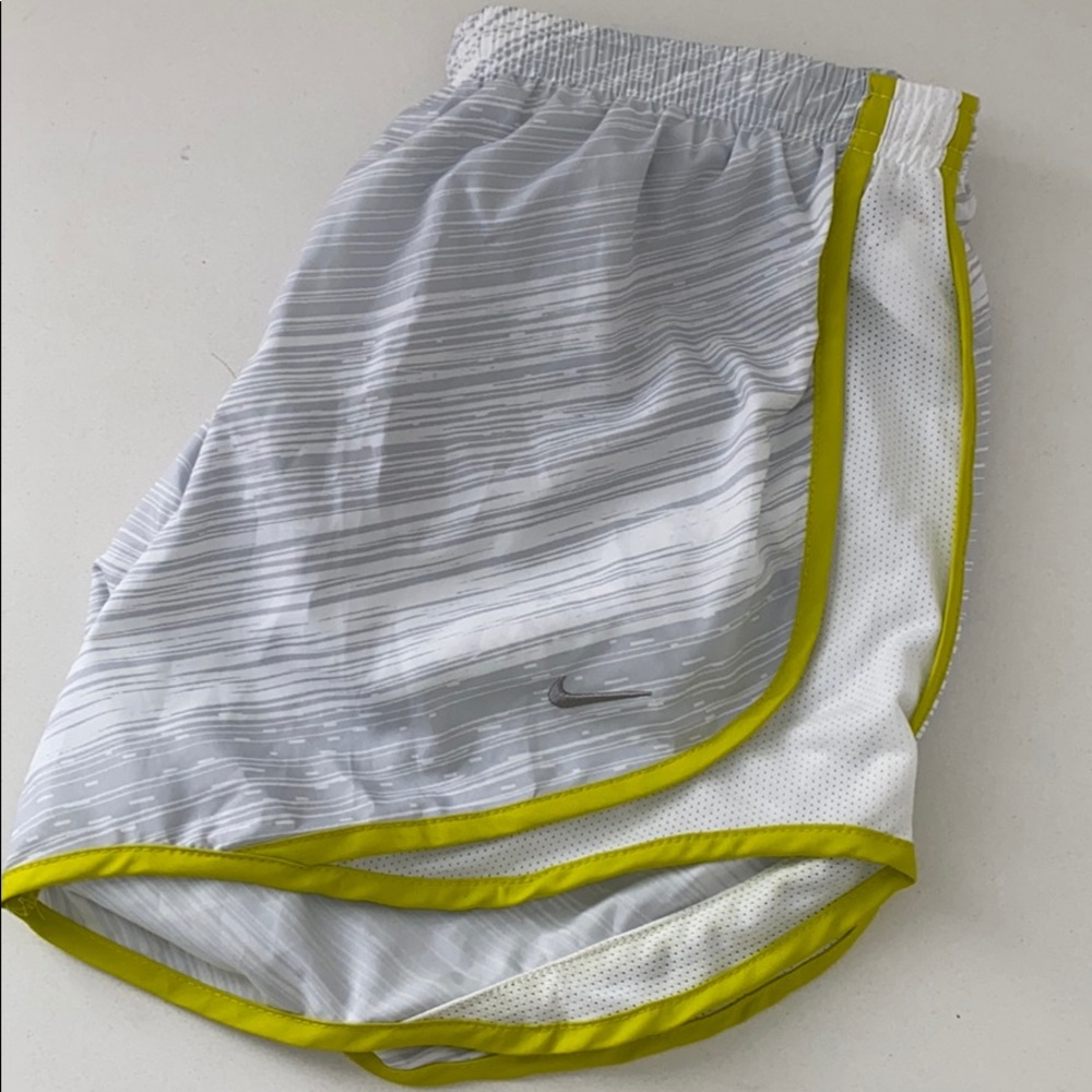 Nike Tempo Shorts - excellent condition!